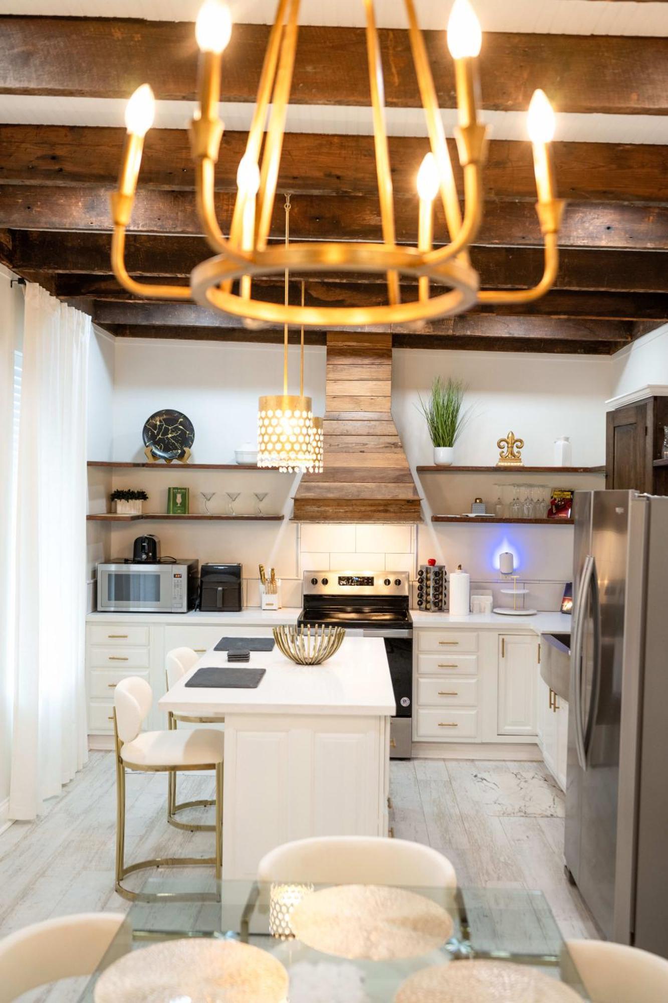 Esplanade Magic 5 Just Minutes By Uber Or Car To French Quarter And 5 Mins From Superdome