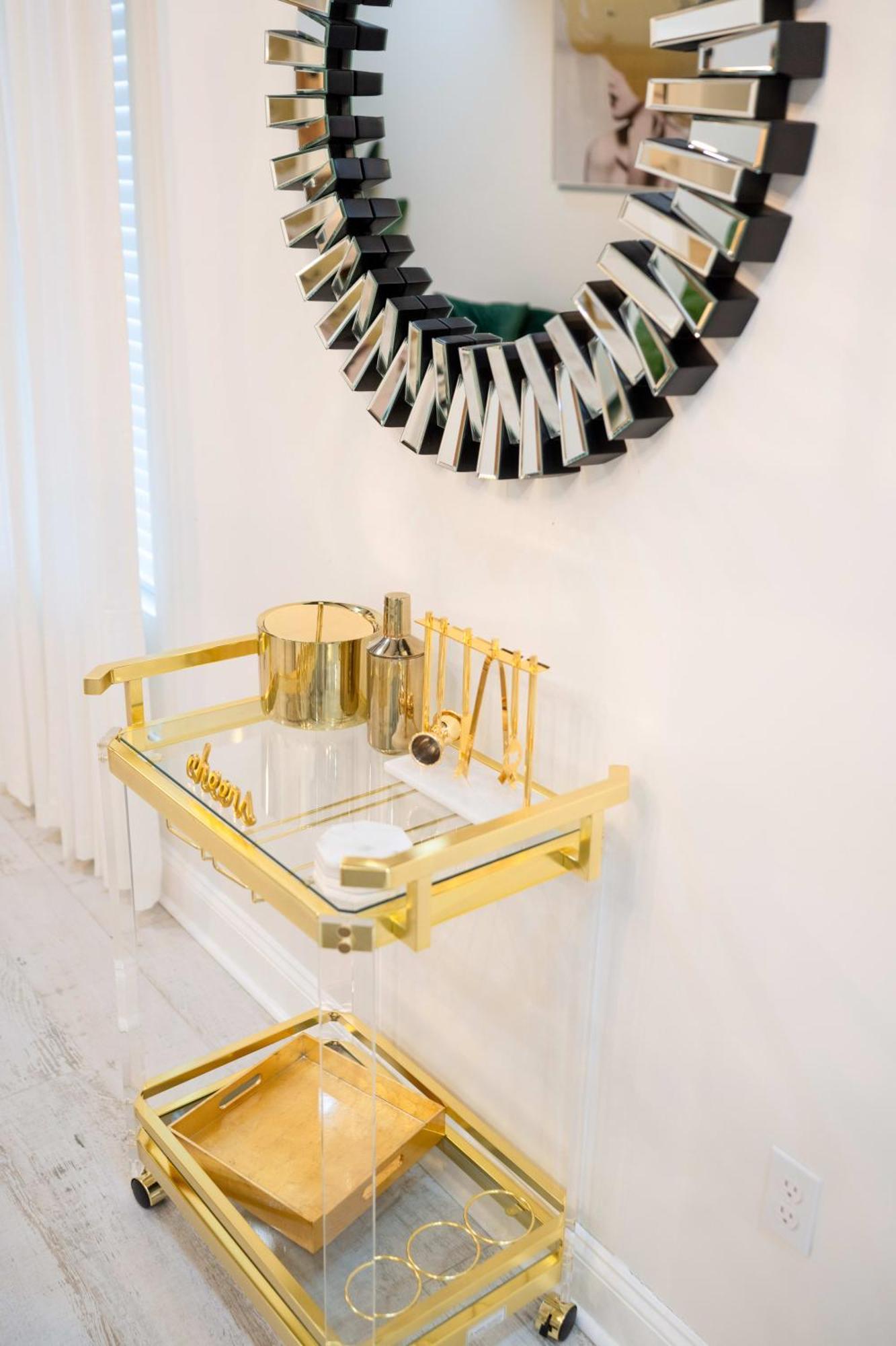 Esplanade Magic 5 Just Minutes By Uber Or Car To French Quarter And 5 Mins From Superdome Holiday home *