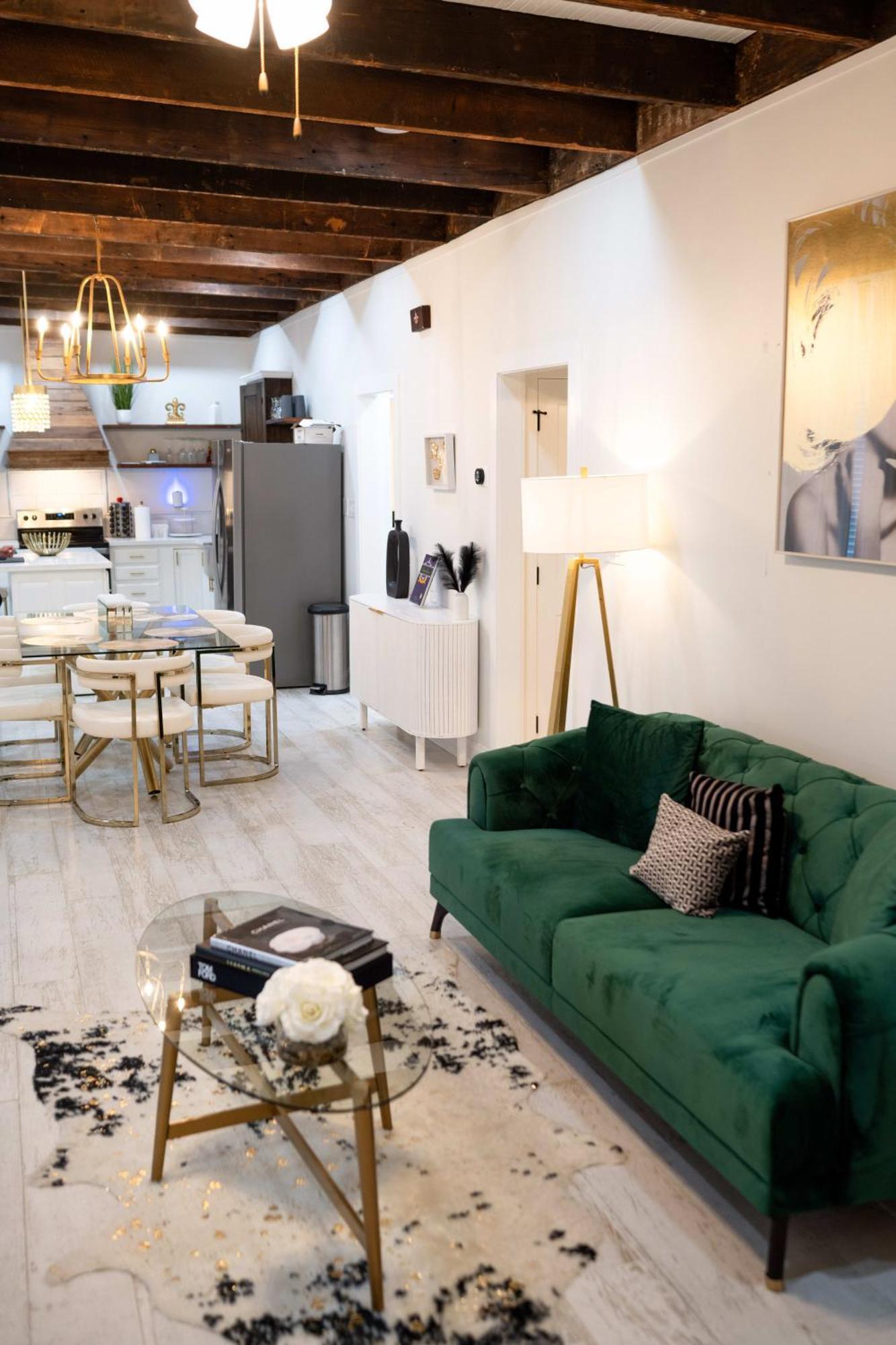 Esplanade Magic 5 Just Minutes By Uber Or Car To French Quarter And 5 Mins From Superdome