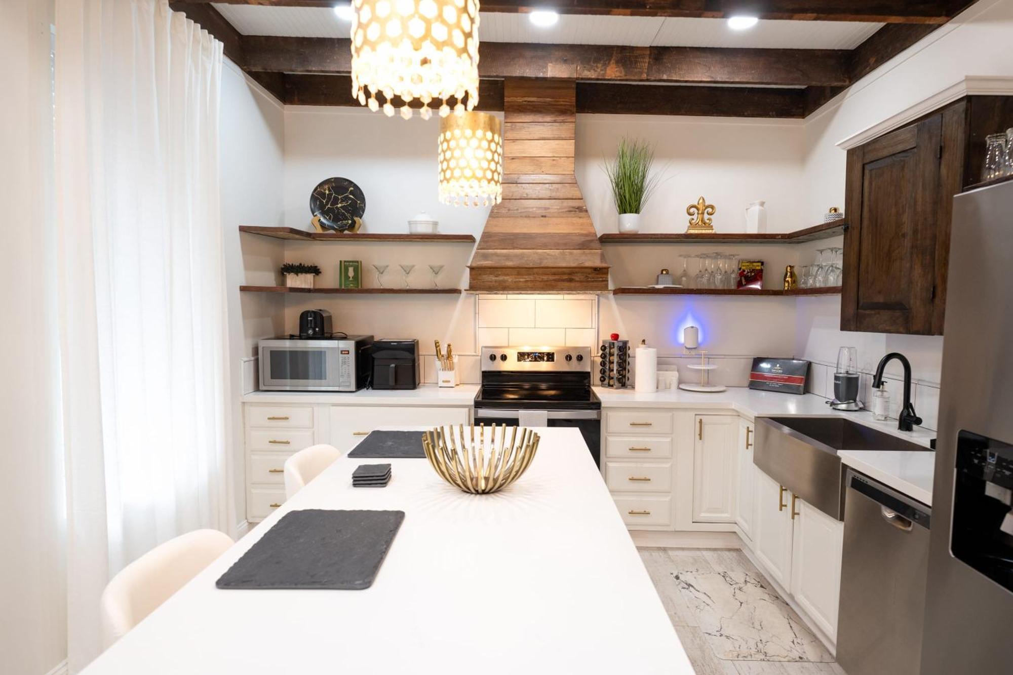 Esplanade Magic 5 Just Minutes By Uber Or Car To French Quarter And 5 Mins From Superdome