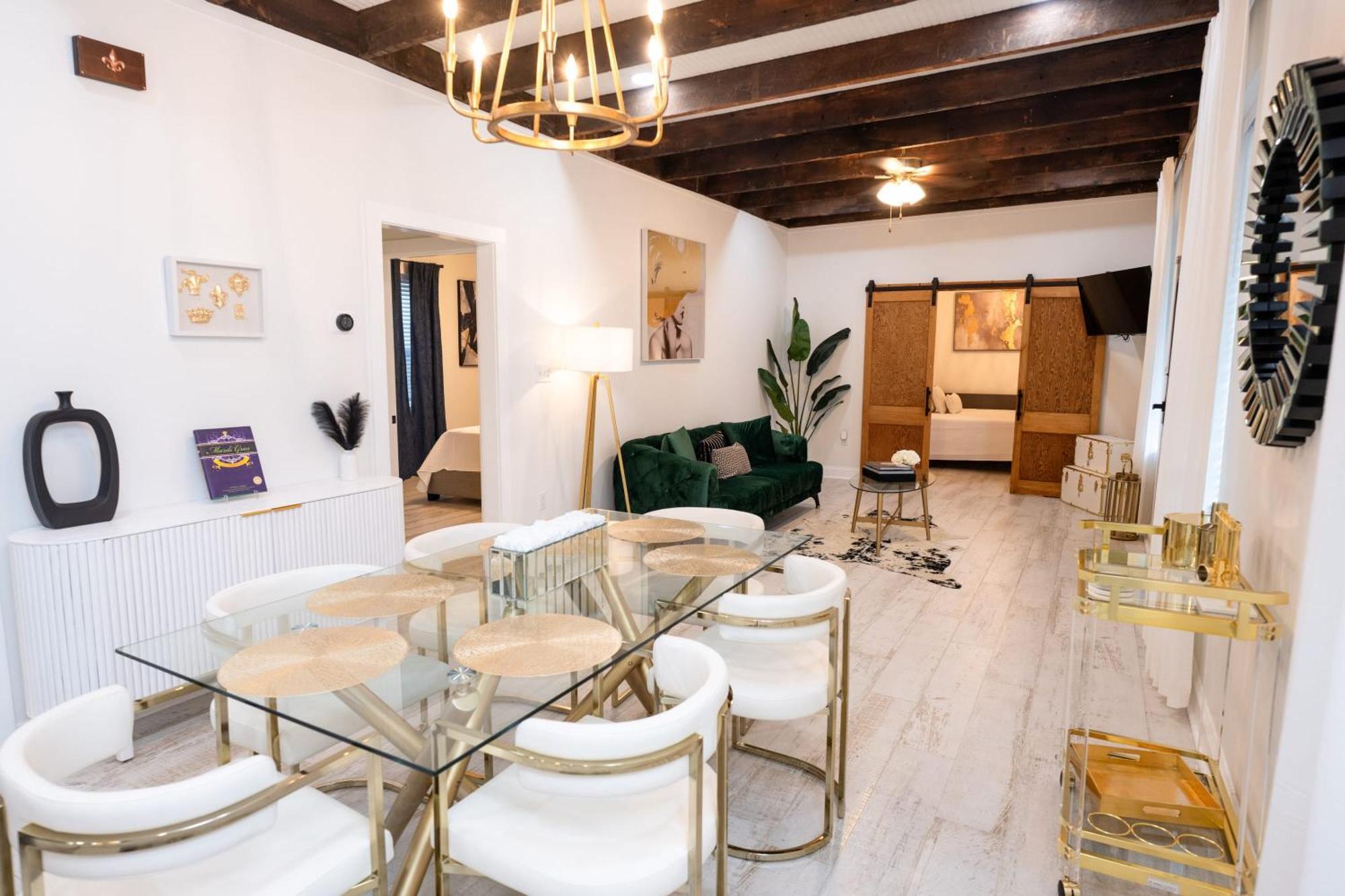 Holiday home Esplanade Magic 5 Just Minutes By Uber Or Car To French Quarter And 5 Mins From Superdome New Orleans