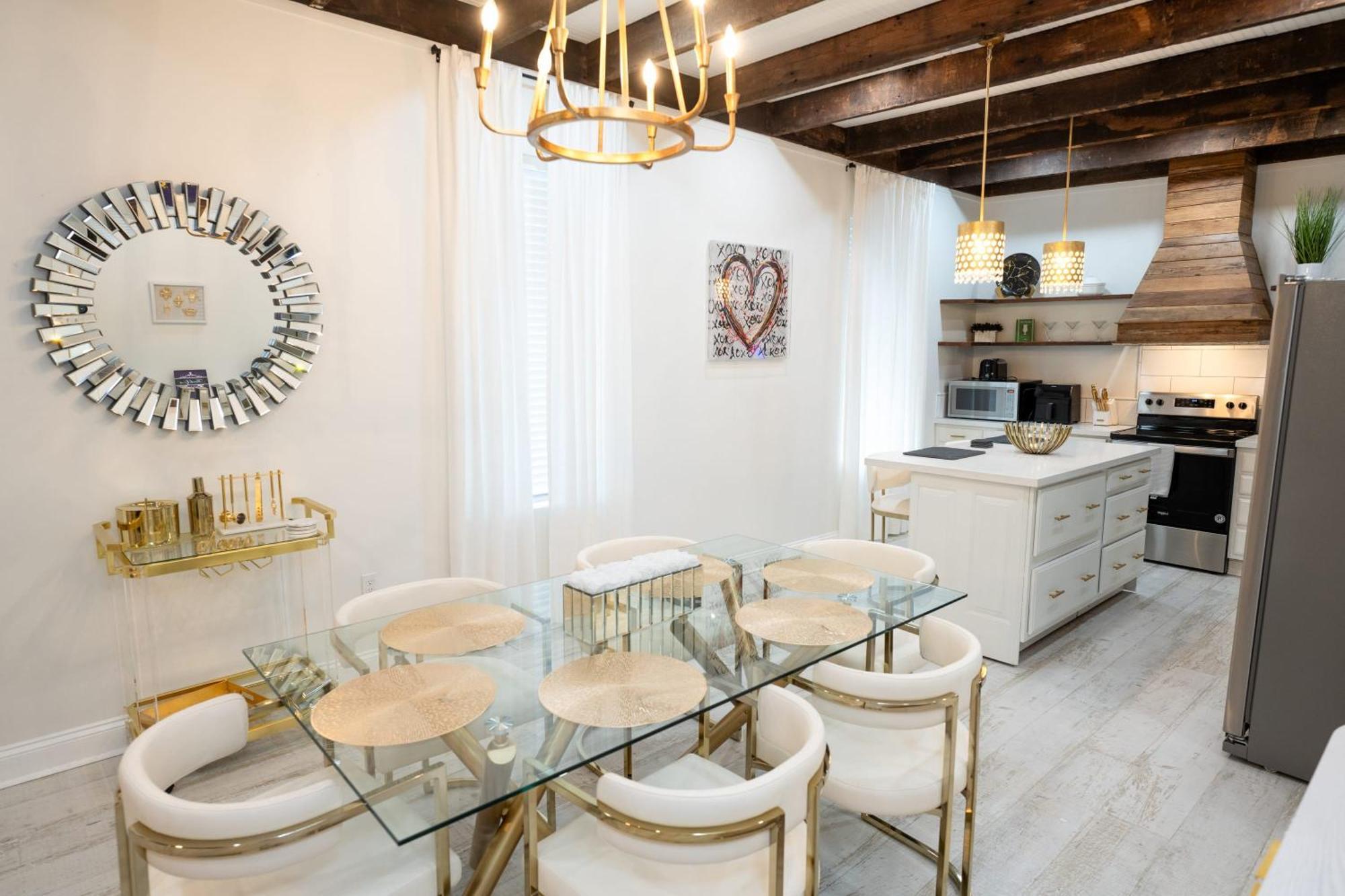 Holiday home Esplanade Magic 5 Just Minutes By Uber Or Car To French Quarter And 5 Mins From Superdome New Orleans